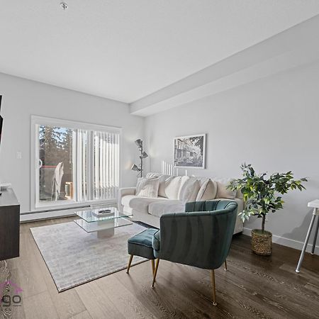 Studio Loft, 2 Bd, Ug Parking, 5 Min To Rogers! إيدمونتون المظهر الخارجي الصورة
