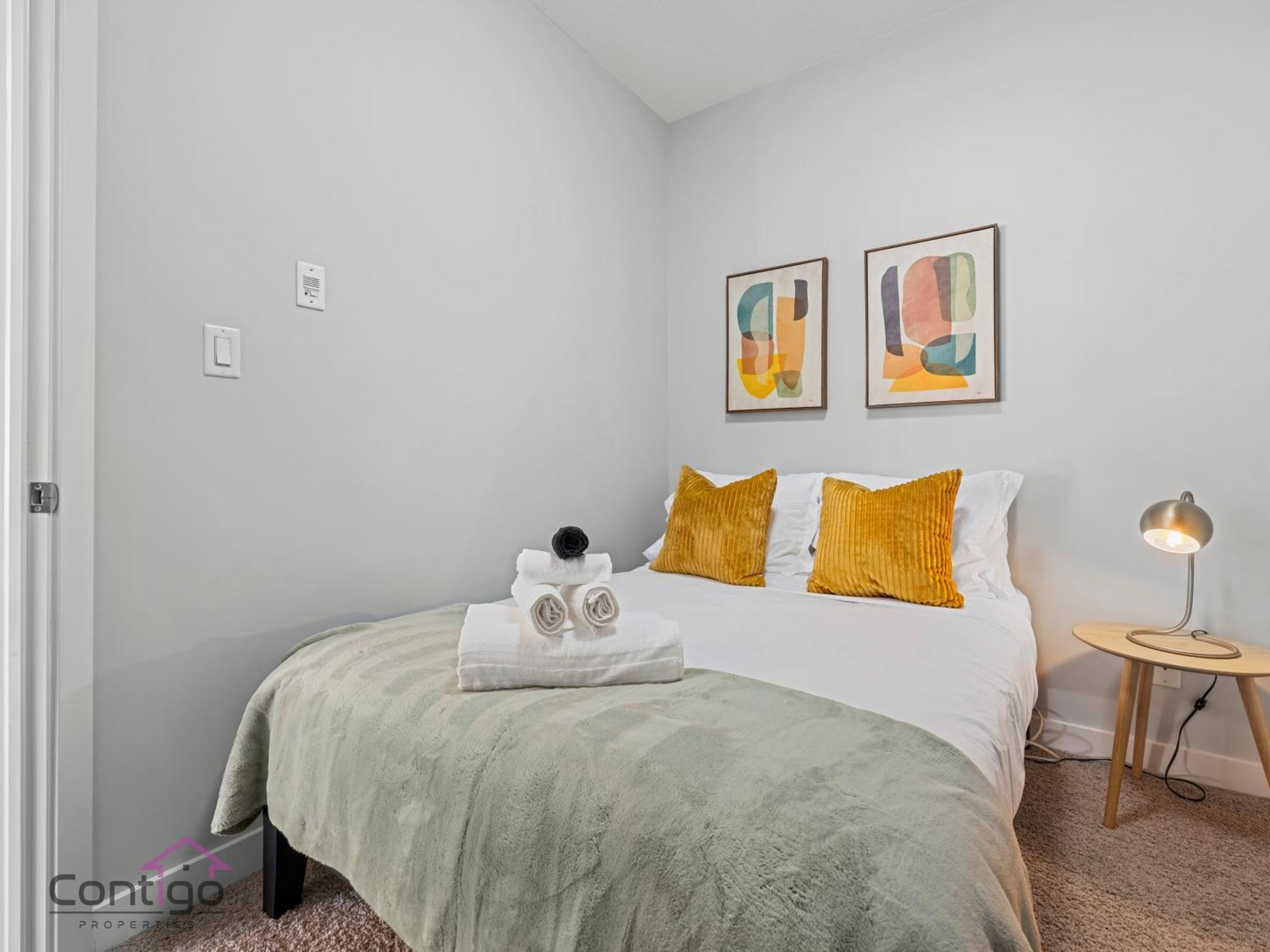 Studio Loft, 2 Bd, Ug Parking, 5 Min To Rogers! إيدمونتون المظهر الخارجي الصورة