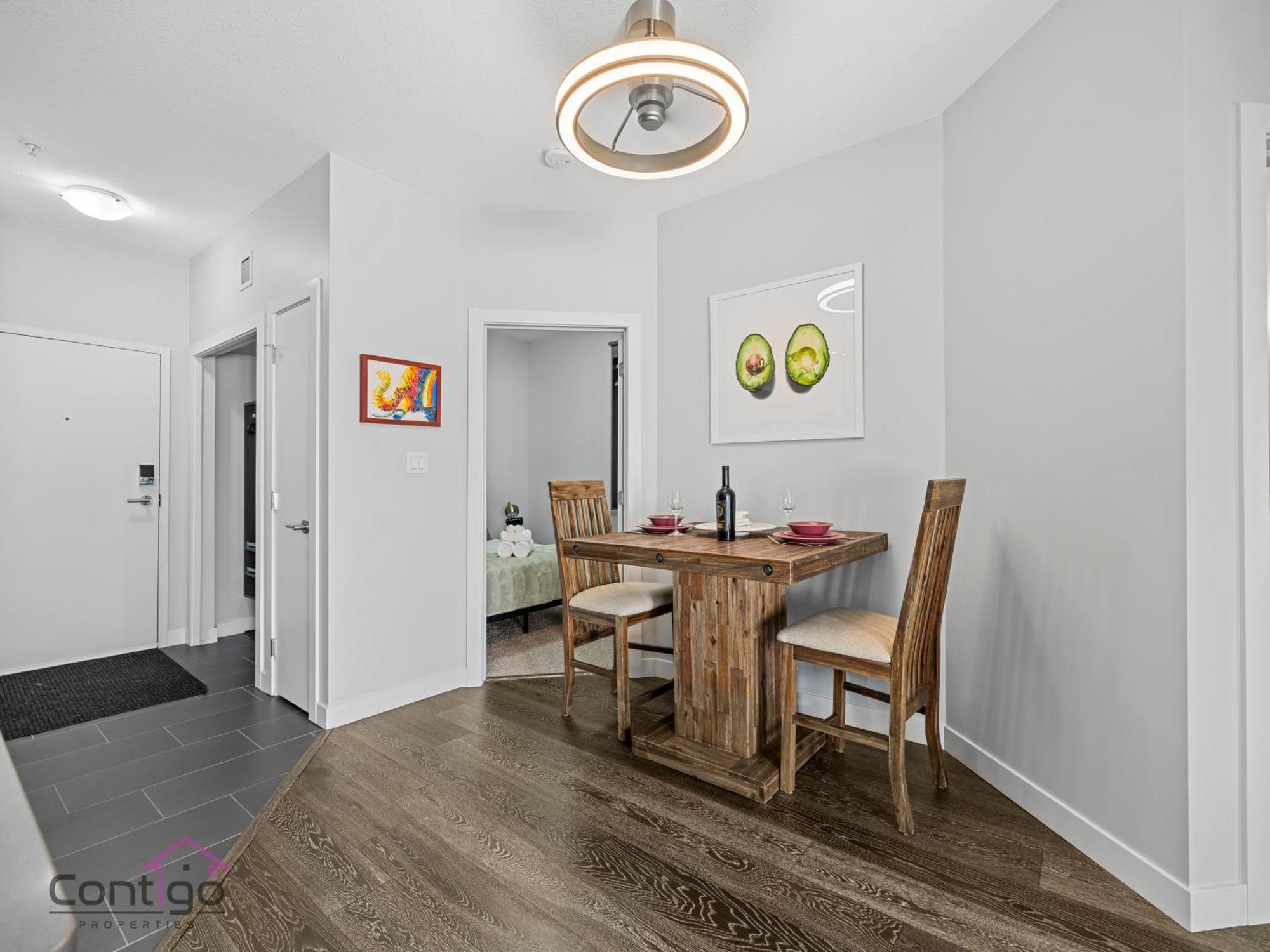 Studio Loft, 2 Bd, Ug Parking, 5 Min To Rogers! إيدمونتون المظهر الخارجي الصورة