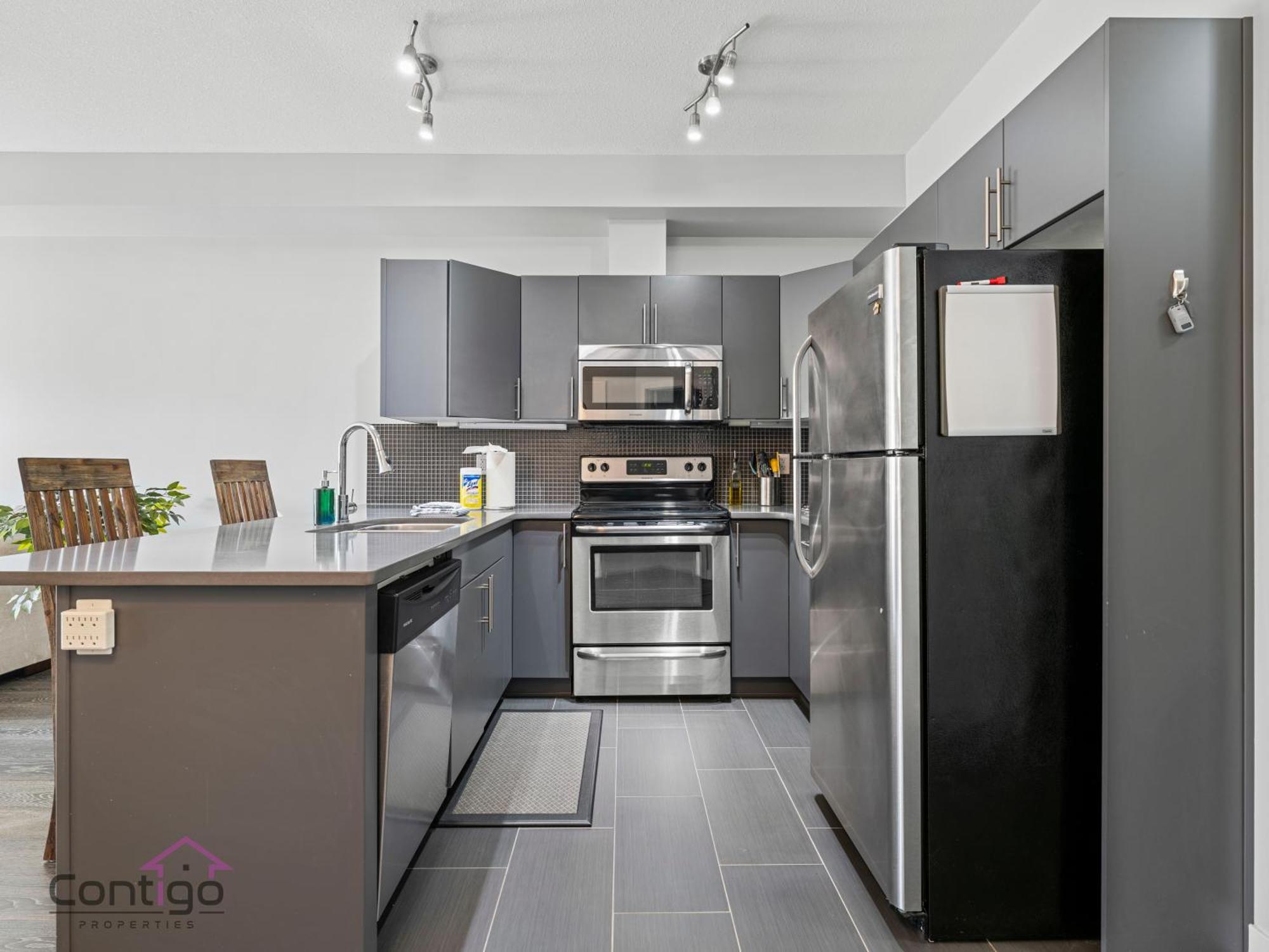 Studio Loft, 2 Bd, Ug Parking, 5 Min To Rogers! إيدمونتون المظهر الخارجي الصورة