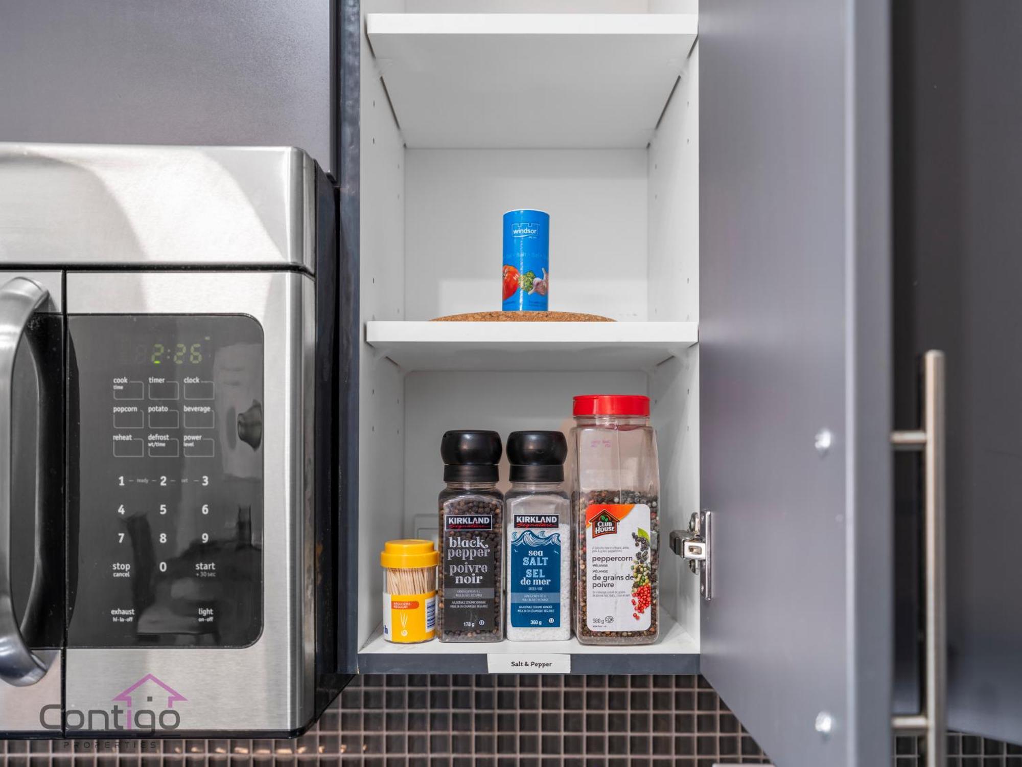 Studio Loft, 2 Bd, Ug Parking, 5 Min To Rogers! إيدمونتون المظهر الخارجي الصورة