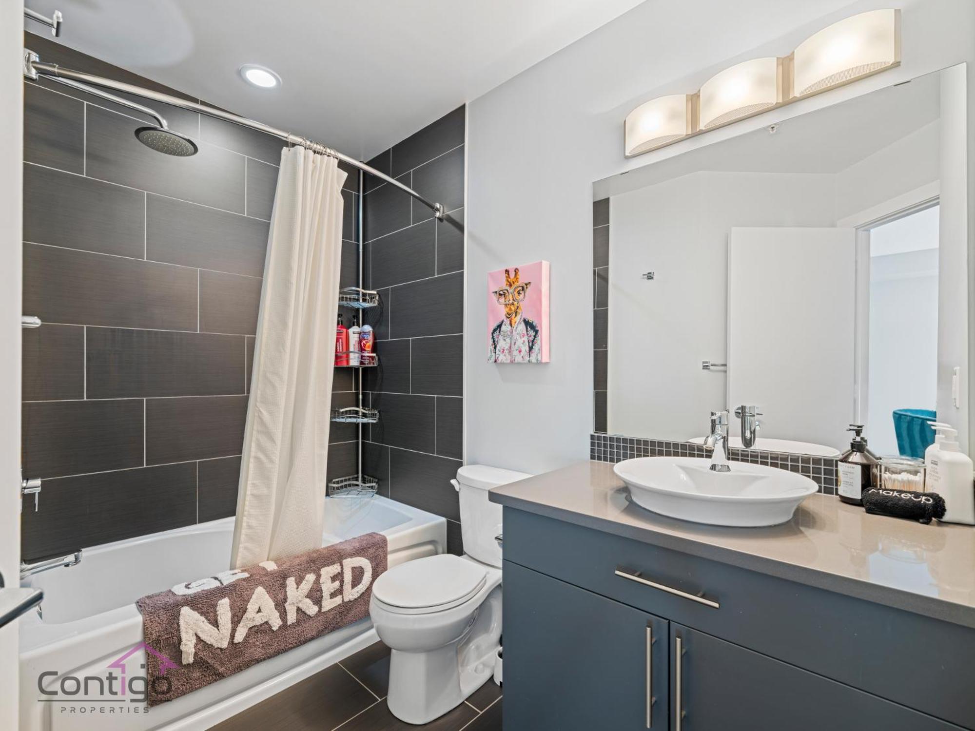 Studio Loft, 2 Bd, Ug Parking, 5 Min To Rogers! إيدمونتون المظهر الخارجي الصورة